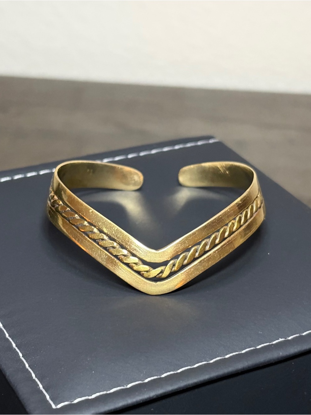 Brass V-Shaped Braided Rope Detail Open Cuff Bracelet